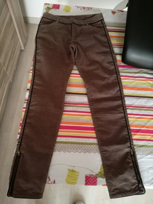 Pantalon brun style velours de la marque Karl Marc John 2