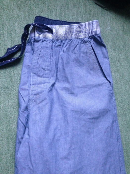 Pantalon H&M super léger bleu et blanc à rayures 2