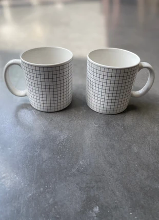 Lot 2 mugs quadrillage, marca: Vintage, estado: Muito bom, €23.00, €24.85 inclui Proteção do Comprador