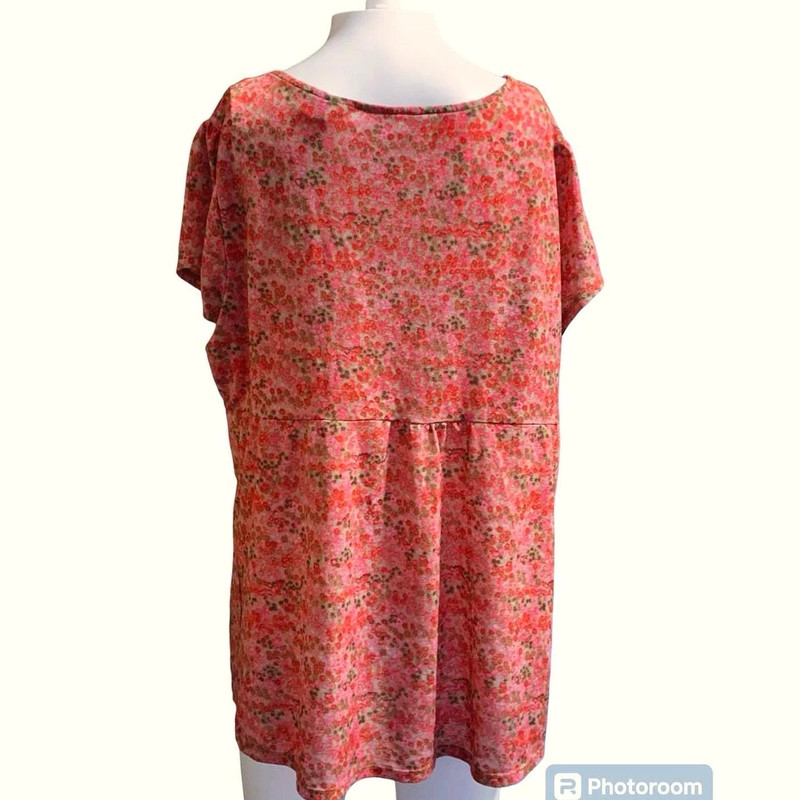 New York & Company Women's Size XL Blouse Pink Floral V Neck Front Twist Top 3