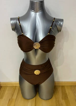 Bikini mit Metalldetails, marke: Sonstiges, zustand: Neu, größe: S / 36 / 8, 17,90 €, 19,50 € inklusive Vinted-Käuferschutz