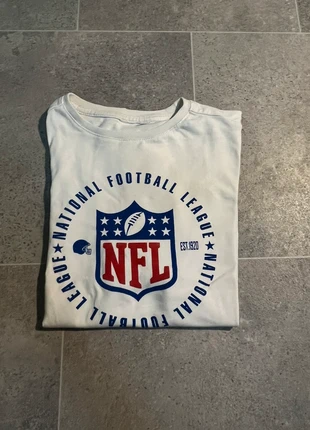 Tee shirt nfl, marque: La Halle, état: Neuf sans étiquette, taille: XS / 34 / 6, 5,50 €, 6,48 € Protection acheteurs incluse