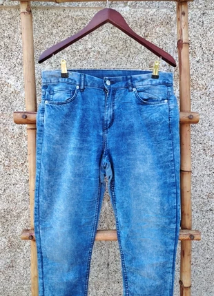 Calças de Ganga Clássicas H&M, Jean Classique, Pantalón Vaquero Clásico, marca: H&M, estado: Muito bom, tamanho: XL / 42 / 14, €7.50, €8.58 inclui Proteção do Comprador