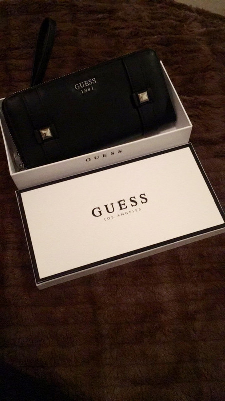 Porte Feuille Guess 1
