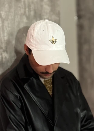 Casquette blanche unie – Broderie fleur de lys, brand: Vintage Dressing, condition: New without tags, size: One size, €13.00, €14.35 includes Buyer Protection