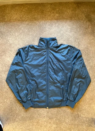 Vintage 90s Lacoste IZOD Windbreaker Jacket | taille L | bleu logo brodé, merk: Lacoste, staat: Heel goed, maat: L, € 120,00, € 126,70 inclusief Kopersbescherming