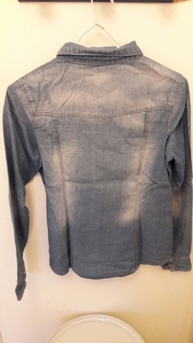 Chemise en jean à col clouté 2