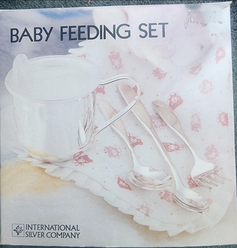 Baby feeding set 1