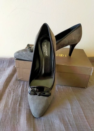 Scarpe eleganti con tacco., marque: CafèNoir, état: Neuf sans étiquette, taille: 40, 15,00 €, 16,45 € Protection acheteurs incluse