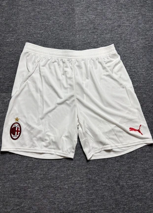 Short de sport AC Milan blanc puma brodé / taille L homme, marque: Puma, état: Neuf avec étiquette, taille: L, 35,00 €, 37,45 € Protection acheteurs incluse
