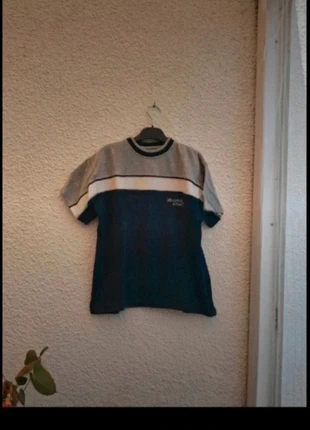 Tee-shirt marine et gris, marque: Scott, état: Très bon état, taille: 12 ans / 152 cm, 4,99 €, 5,94 € Protection acheteurs incluse