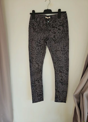 Pantalon LPB 36, marke: Lpb, zustand: Sehr gut, größe: S / 36 / 8, 2,00 €, 2,80 € inklusive Vinted-Käuferschutz