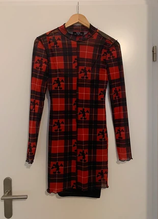 Robe longue noire et rouge Bershka Mickey Mouse neuve taille S, marke: Bershka, zustand: Neu, größe: S / 36 / 8, 2,00 €, 2,80 € inklusive Vinted-Käuferschutz