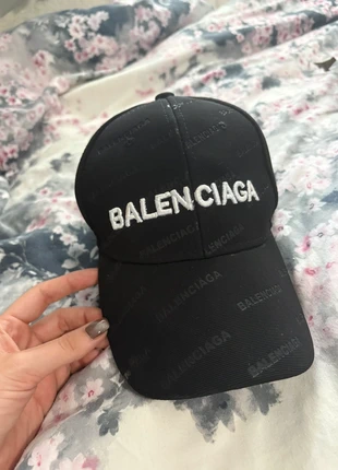 Black cap, condition: Very good, size: S, £25.00, £26.95 includes Buyer Protection