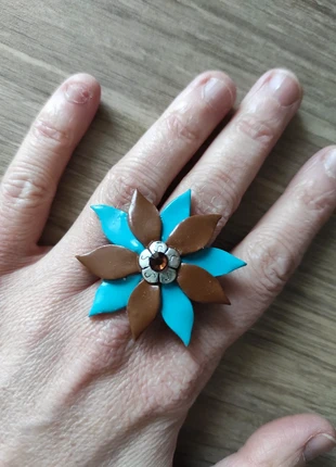 Bague fleur taille ajustable, état: Très bon état, taille: Ajustable, 2,00 €, 2,80 € Protection acheteurs incluse