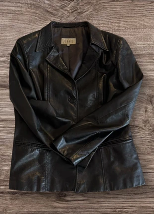 Veste en cuir noir Louis Feraud taille S, marque: Louis Féraud, état: Très bon état, taille: S / 36 / 8, 95,00 €, 100,45 € Protection acheteurs incluse