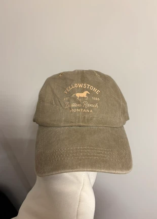 Grüne Cap Yellowstone mit Pferde motiv, brand: Clean, condizioni: Nuovo senza cartellino, taglia: Taglia unica, €18.00, €19.60 include la Protezione acquisti
