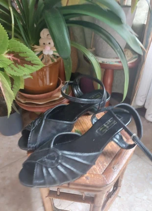 Chaussure noire vintage à petit talon, taille 39 ! , condition: Good, size: 39, €10.00, €11.20 includes Buyer Protection