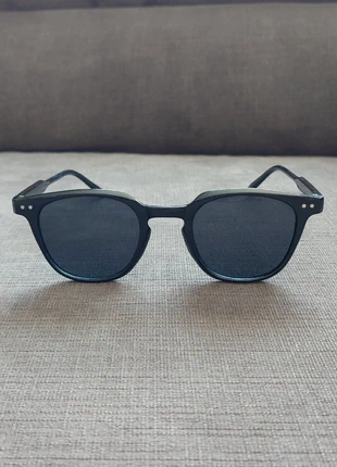 Lunettes de soleil noires style moscot zara-tendance-chic-look, marque: Zara, état: Neuf sans étiquette, 9,00 €, 10,15 € Protection acheteurs incluse