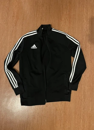 Veste Adidas noire à bandes blanches - Taille XS, marke: adidas, zustand: Neu, größe: XS / 34 / 6, 10,00 €, 11,20 € inklusive Vinted-Käuferschutz