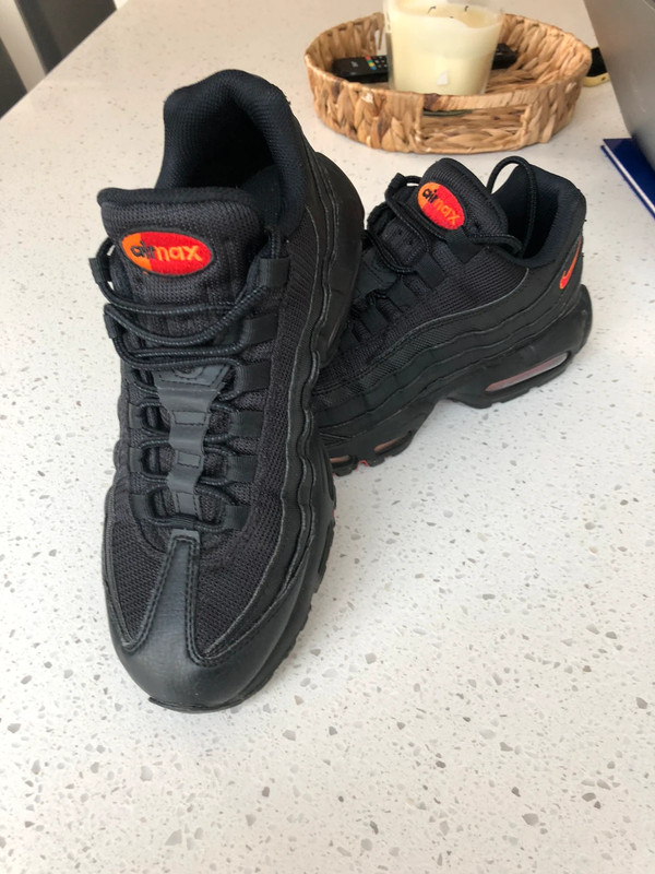 Nike 95 black and orange shop