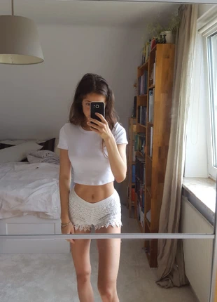 weiße H&M Spitzenshorts Größe XS, marque: H&M, état: Très bon état, taille: XS / 34 / 6, 6,50 €, 7,53 € Protection acheteurs incluse