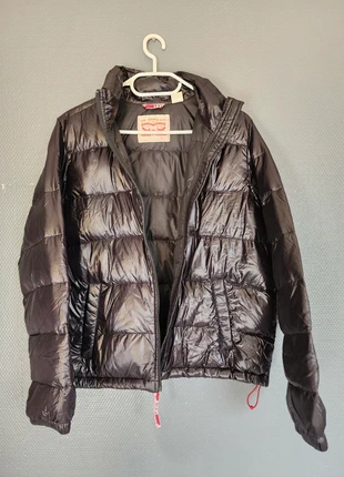 Doudoune Levi's T38, marke: Levi's, zustand: Sehr gut, größe: M / 38 / 10, 21,90 €, 23,70 € inklusive Vinted-Käuferschutz