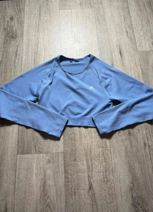 Haut Oner Active bleu à manches longues avec logo floqué blanc femme - Taille M, marke: Oner Active, zustand: Sehr gut, größe: M / 38 / 10, 9,70 €, 10,89 € inklusive Vinted-Käuferschutz