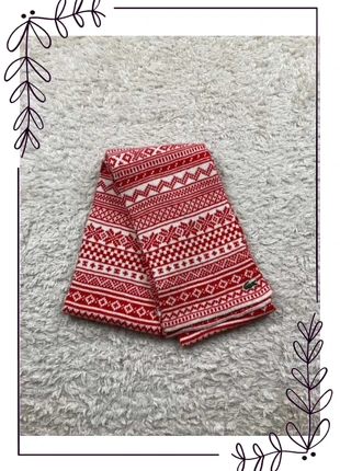 Echarpe Lacoste vintage rouge blanc style Noël logo brodé, marque: Lacoste, état: Très bon état, 29,90 €, 32,10 € Protection acheteurs (Pro) incluse