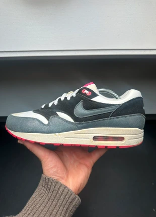 Nike Air Max 1 Dark Armory Blue Pink Foil Black, merk: Nike, staat: Heel goed, maat: 44, € 75,00, € 79,45 inclusief Kopersbescherming Pro