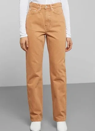 Weekday | maat W28 L32 | Row, Camel, merk: Weekday, staat: Heel goed, maat: S / 36 / 8, € 12,95, € 14,30 inclusief Kopersbescherming