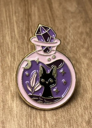 Pin’s chat potion, condizioni: Ottime, €2.90, €3.75 include la Protezione acquisti Pro