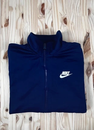 Veste Nike Zippé authentique très bon état taille L bleu, marke: Nike, zustand: Sehr gut, größe: L, 13,99 €, 15,39 € beinhaltet Vinted-Käuferschutz Pro