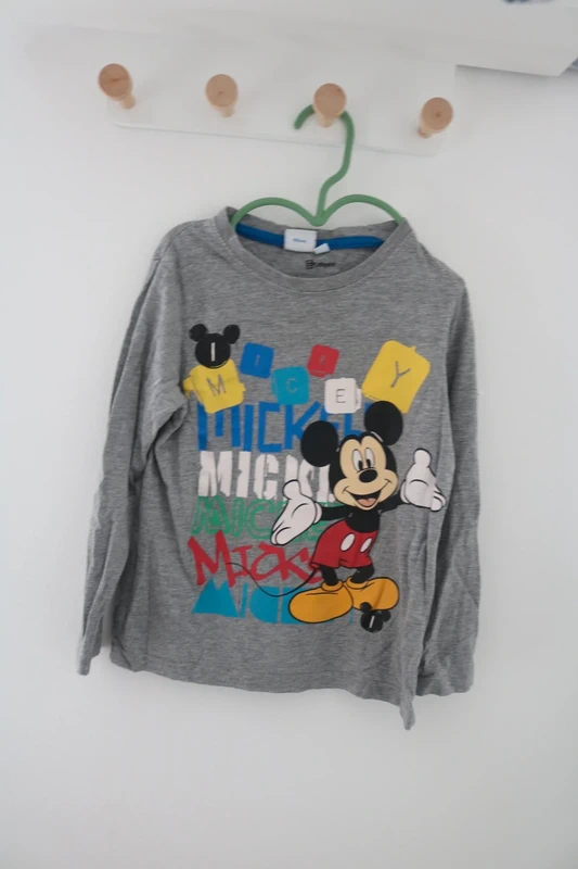 Ensemble haut Disney, pull T-Traxx, pantalon sans marque et gilet Gabrines 4 ans - photo numéro 10
