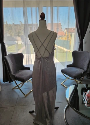 Robe argenté H&M neuve, marque: H&M, état: Neuf sans étiquette, taille: XXL / 44 / 16, 45,00 €, 47,95 € Protection acheteurs incluse