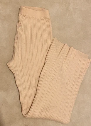 Pantalon patte d’eph en laine, état: Très bon état, taille: XS / 34 / 6, 8,00 €, 9,10 € Protection acheteurs incluse