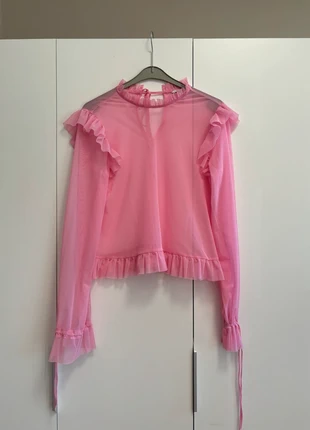 pink long sleeve mesh top with ruffles (S), marque: Monki, état: Neuf sans étiquette, taille: S / 36 / 8, 7,00 €, 8,05 € Protection acheteurs incluse