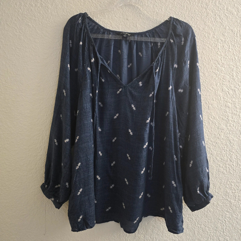 Lucky brand M rayon navy tunic blouse 1