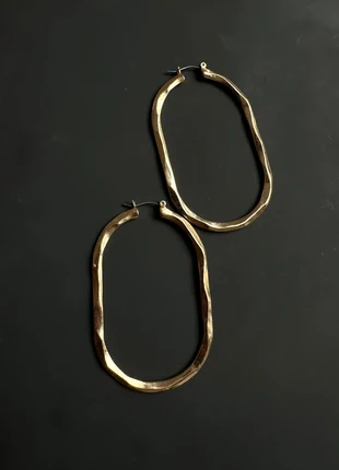 Boucles d’oreilles dorée, marque: H&M, état: Très bon état, 10,00 €, 11,20 € Protection acheteurs incluse