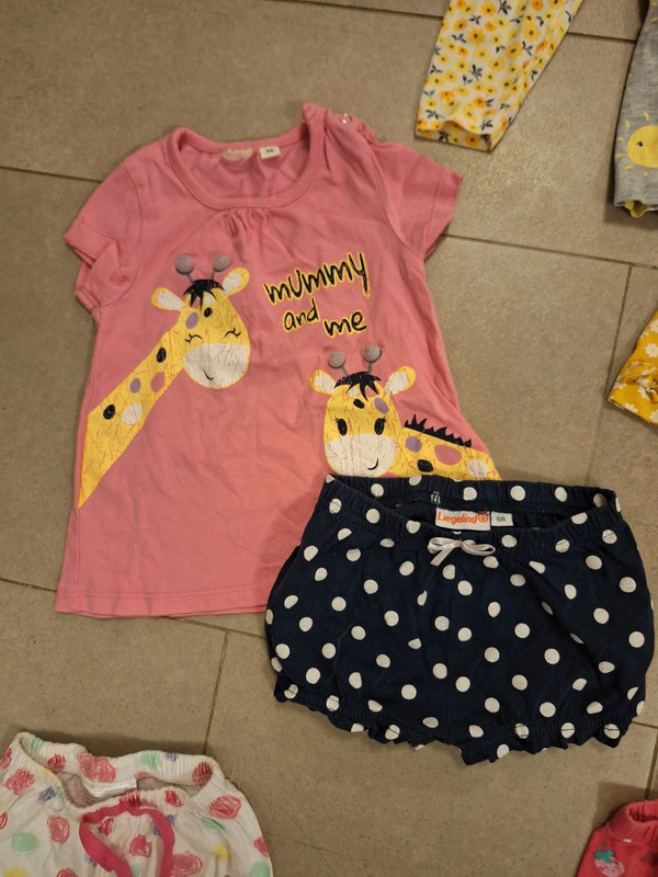 Süßes sommerliches Set für Babymädchen Gr 68 4