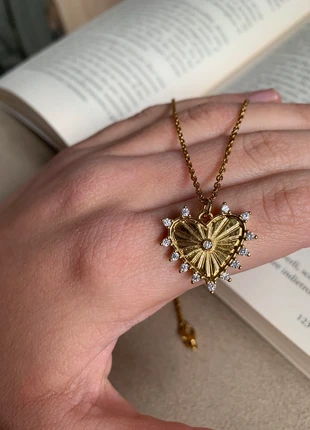 Collana acciaio cuore, brand: Zara, condizioni: Ottime, €15.00, €16.45 include la Protezione acquisti