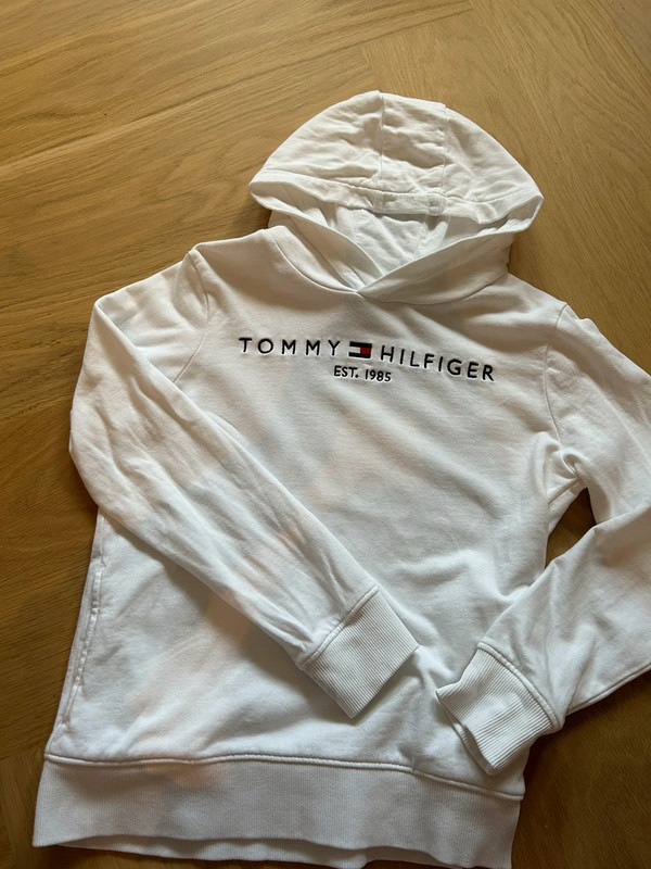 Witte discount tommy hoodie