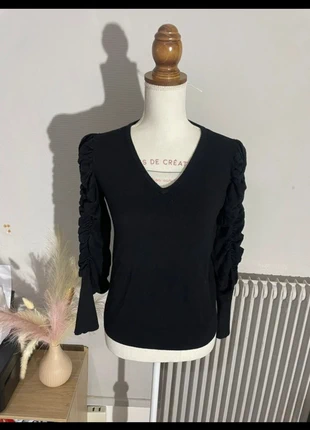 Pulls col V, merk: Pascal Morabito, staat: Heel goed, maat: L / 40 / 12, € 5,00, € 5,95 inclusief Kopersbescherming