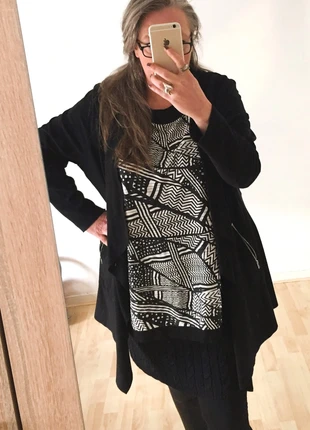 Abstract shirt tuniek black/white- artistiek, merk: C&A, staat: Goed, maat: 6XL / 52 / 24, € 5,00, € 5,95 inclusief Kopersbescherming