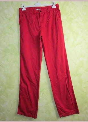 Favorecedor pantalon rojo para chicos jovenes🪁, marque: DMB, état: Très bon état, taille: 16 ans / 176 cm, 5,00 €, 5,95 € Protection acheteurs incluse
