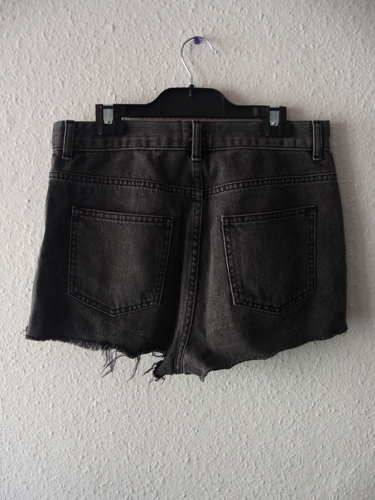 ASOS - Short en jean taille haute délavé avec déchirures 2