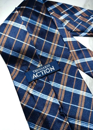 Cravatta Trussardi seta 100% larga 9,5 cm perfetta marrone e blu, merk: Trussardi, staat: Heel goed, € 6,00, € 7,00 inclusief Kopersbescherming Pro