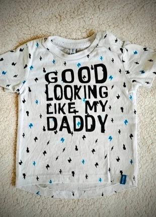 Tshirt, merk: New Born, staat: Heel goed, maat: 6-9 maanden / 68 cm, € 1,00, € 1,75 inclusief Kopersbescherming