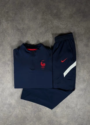 Ensemble Nike Equipe de France Bleu Marine 2 étoiles Taille S Homme, brand: Nike, condition: Very good, size: S, €39.90, €42.60 includes Buyer Protection