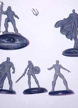 Dc Universe Miniature Game - 2 bands + rulebook, marca: Knight models, estado: Muy bueno, 55,00 €, 58,45 € Protección al comprador incluida
